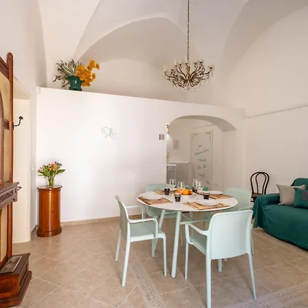 Dimora Egilo Violet Σπίτι διακοπών *